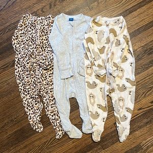 3 Old Navy two zipper 6-9 month long sleeve pajamas